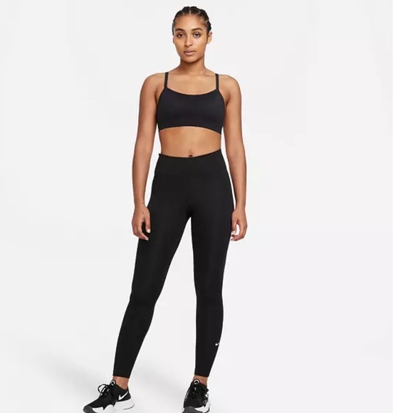 Nike One Therma-FIT One Dri-Fit, Mid-Rise Leggings, Black - Picture 3 of 8